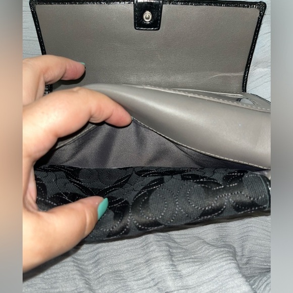 Coach Checkbook/Tri-fold Wallet Perfect Condition, Black, Vintage - Picture 10 of 15